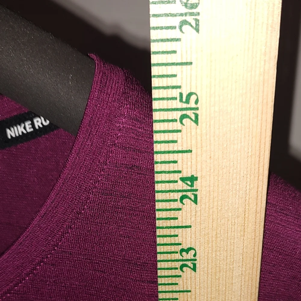 Nike Running Magenta Short Sleeve Tee - Picture 2 of 4